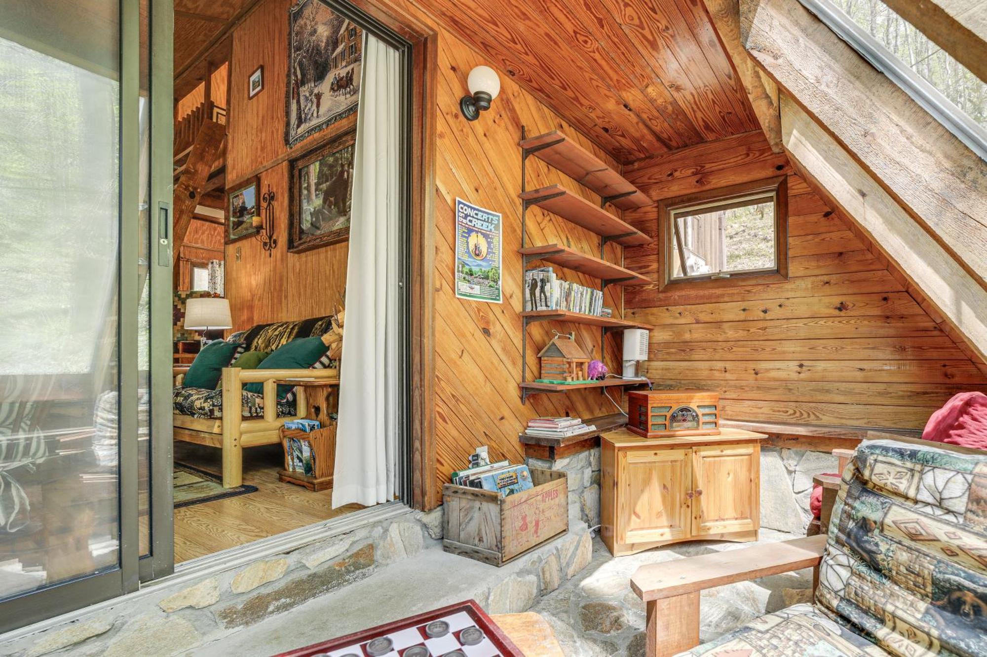 Creekside Whittier Cabin With Fire Pit Near Hiking! Ngoại thất bức ảnh