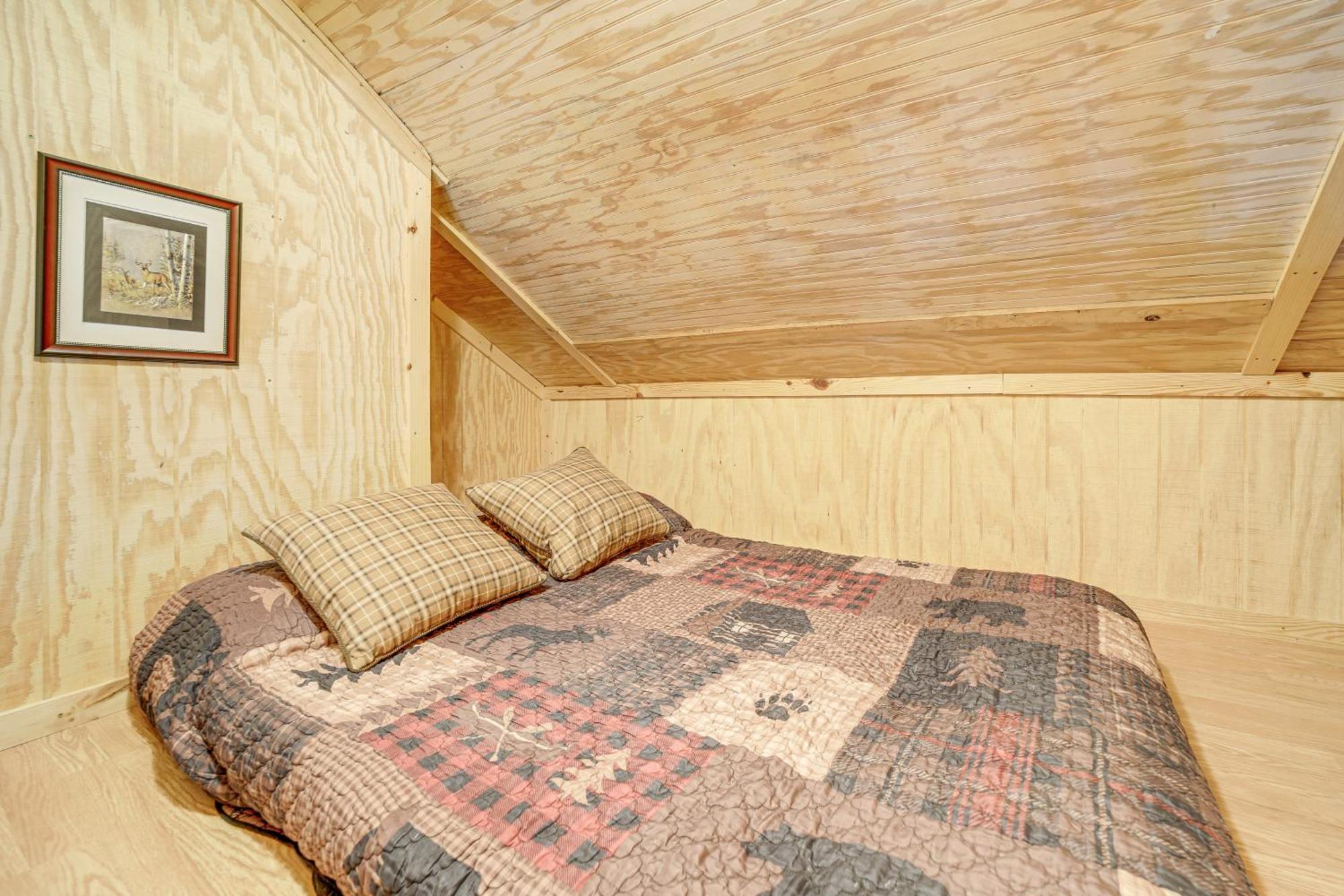 Creekside Whittier Cabin With Fire Pit Near Hiking! Ngoại thất bức ảnh