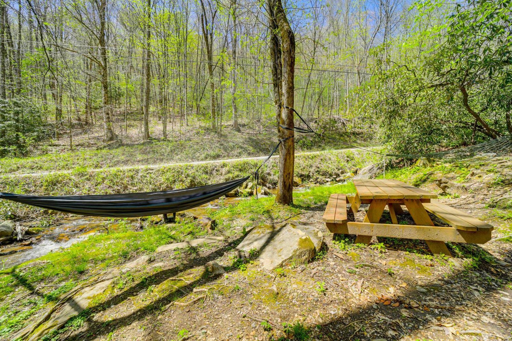 Creekside Whittier Cabin With Fire Pit Near Hiking! Ngoại thất bức ảnh