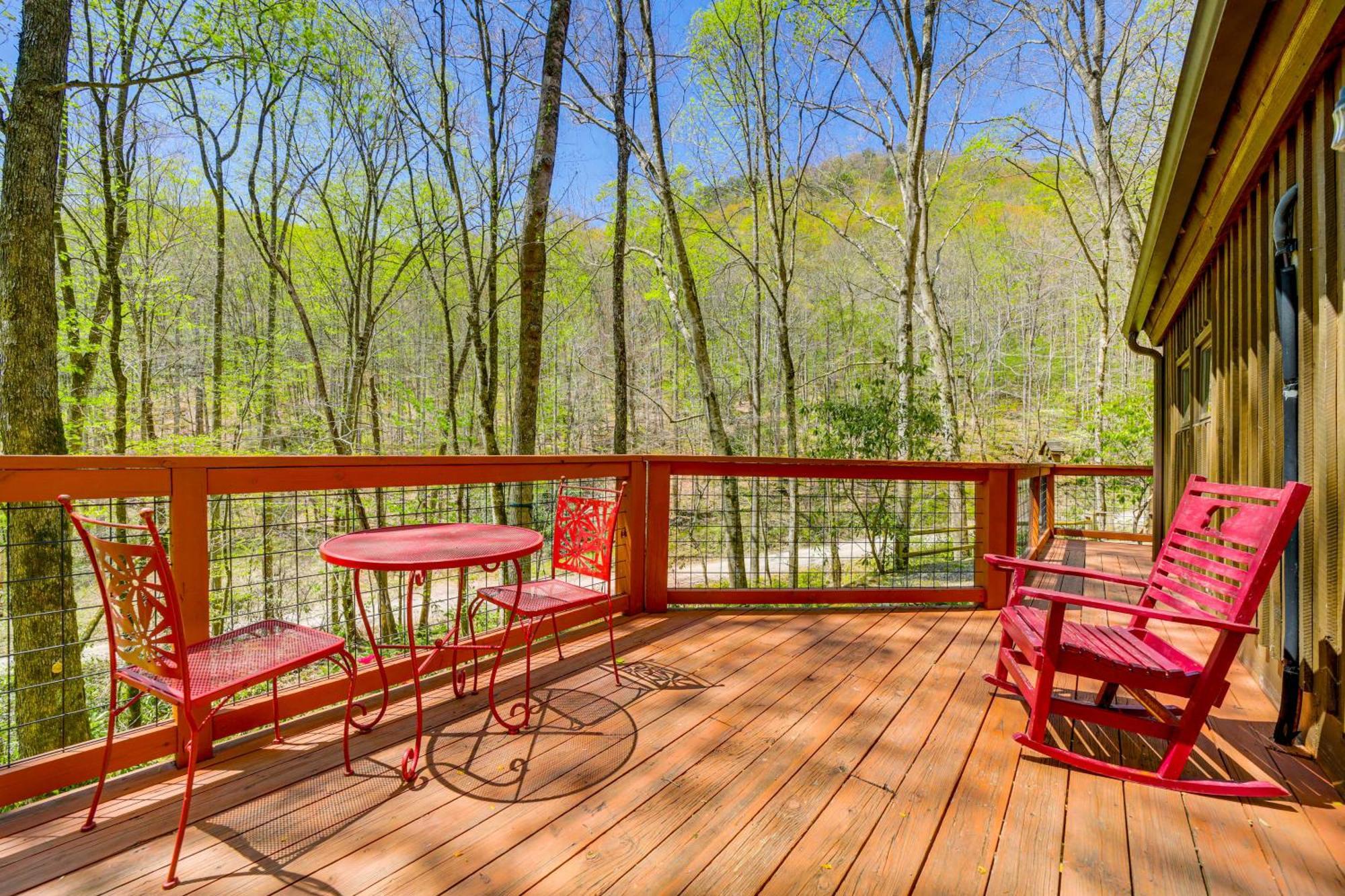 Creekside Whittier Cabin With Fire Pit Near Hiking! Ngoại thất bức ảnh